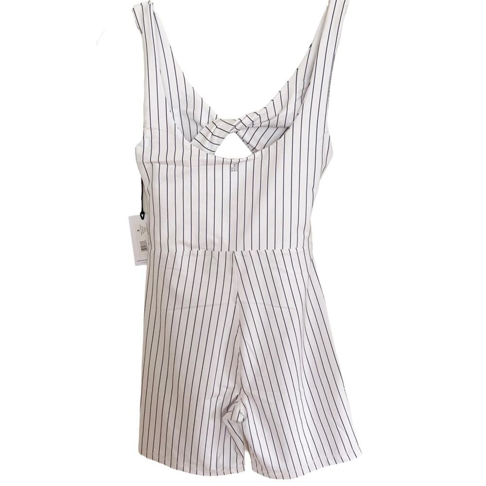 WeWoreWhat White Black Pinstripe Twist Cutout Shorts Bodysuit NWT Small - Picture 6 of 11